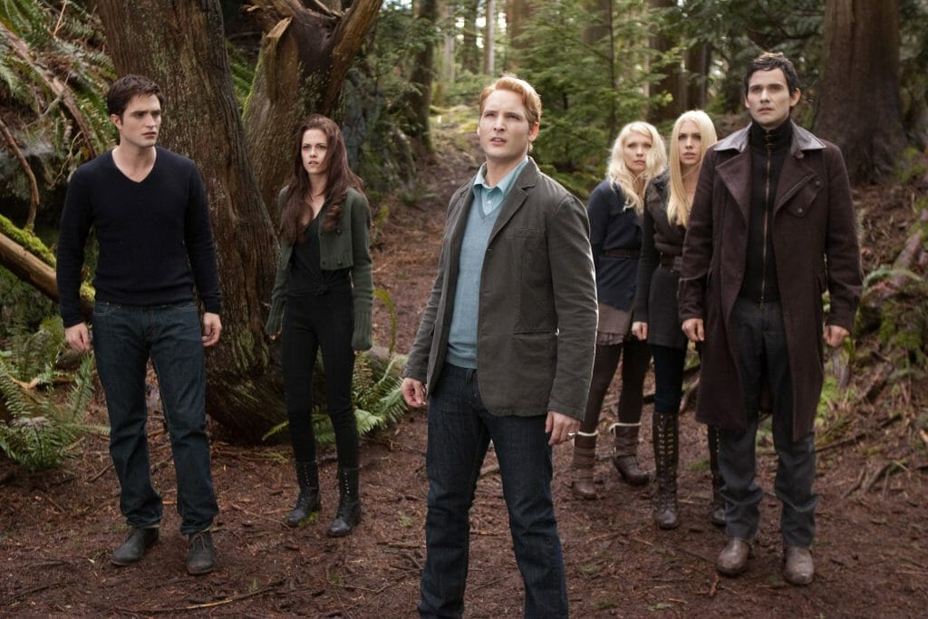 Carlisle Cullen with other vampires